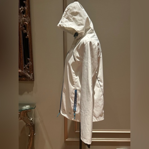 Free Country Women’s White Softshell Hooded Jacket Medium - Picture 3 of 6